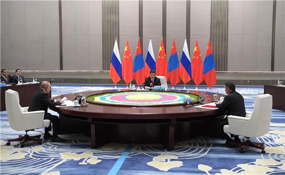 몽골-중국-러시아 3개국 정상회의 개최.jpg