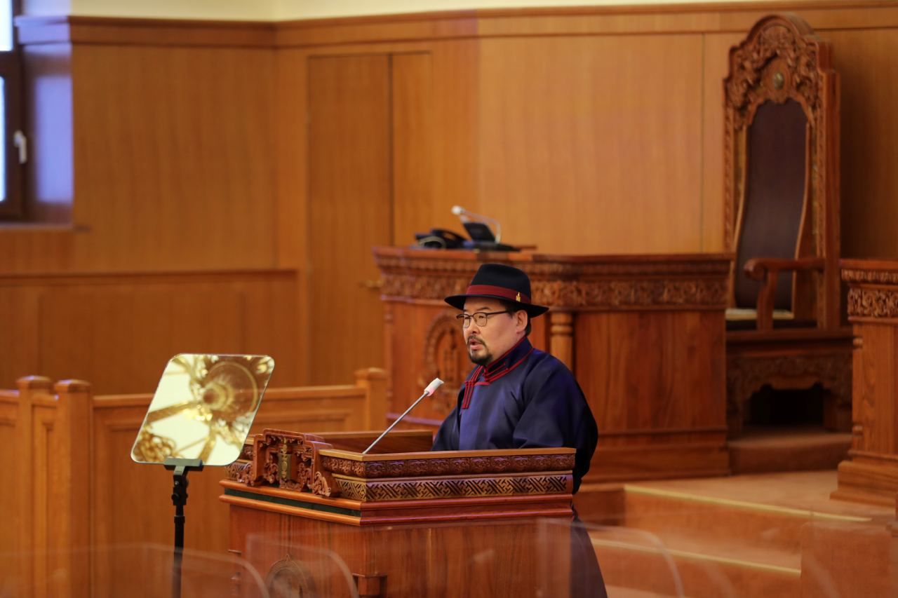 G.Zandanshatar 국회의장, 몽골의 밝은 미래를 위해 모든 사람들이 함께 일할 것을 촉구.jpg